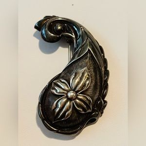 James Avery Rare Unique Silver Figurine Brooch Marked JA 925 29 grams Patina